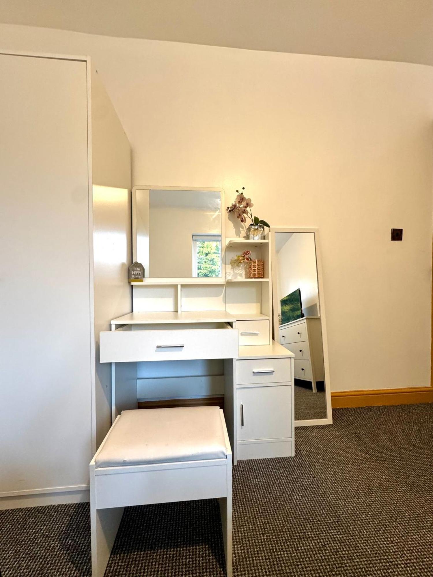 Ferienwohnung Contractor Haven- 3Bdr Crew House, Free Parking, Fast Wifi & Private Garden Nottingham Exterior foto